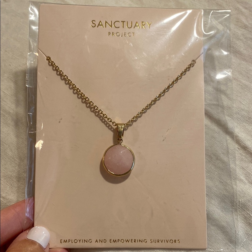 Gold and Pink Quartz Necklace with Elegant Pendant